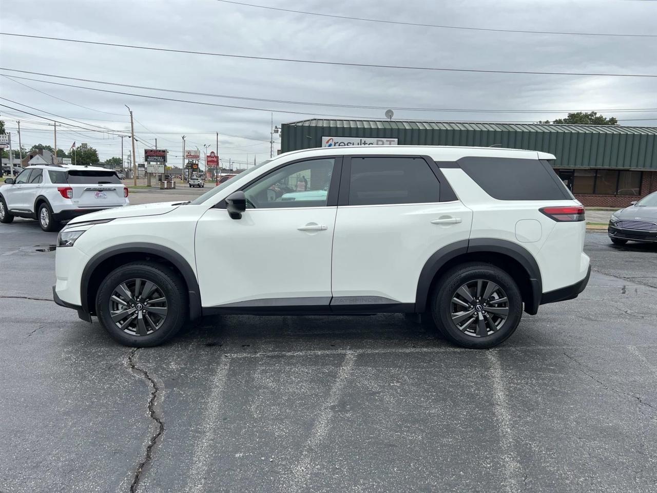 Nissan Pathfinder  2023