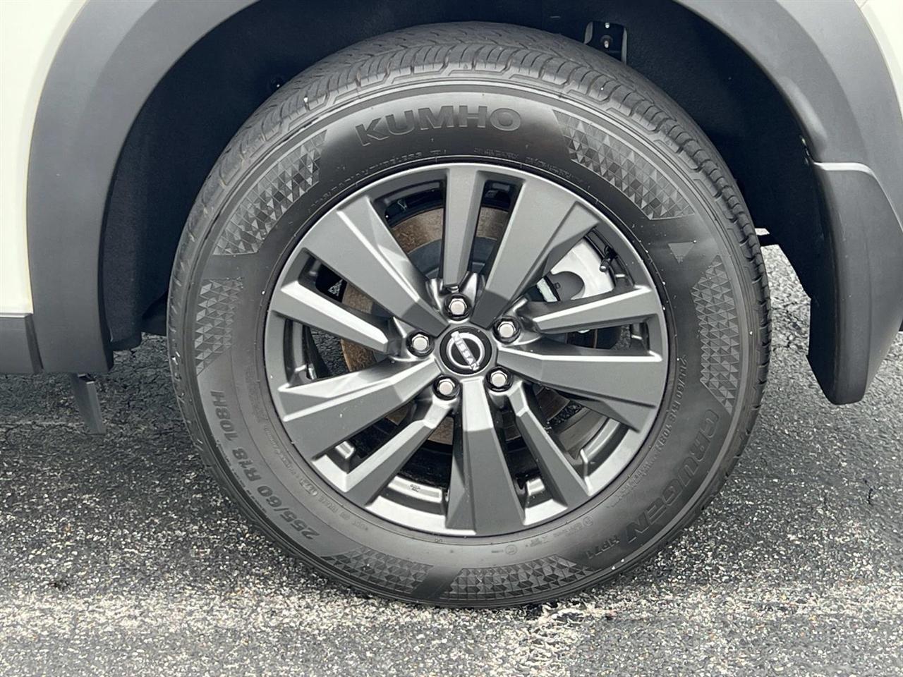 Nissan Pathfinder  2023