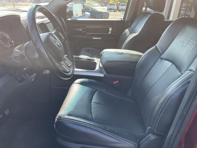 RAM 1500 Laramie Crew Cab SWB 4WD 2017 RAM 1500 Laramie Crew Cab SWB 4WD 2017