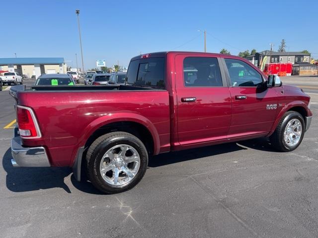 RAM 1500 Laramie Crew Cab SWB 4WD 2017 RAM 1500 Laramie Crew Cab SWB 4WD 2017