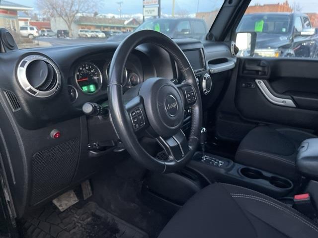 Jeep Wrangler Unlimited Sahara 4WD 2014