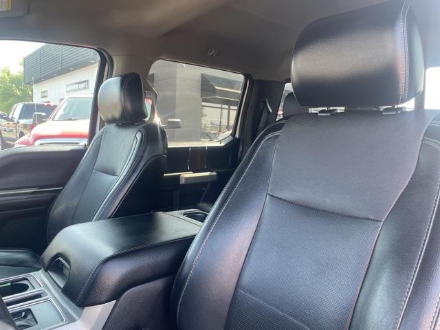 Ford F-150 Lariat SuperCrew 5.5-ft. Bed 4WD 2016 Ford F-150 Lariat SuperCrew 5.5-ft. Bed 4WD 2016