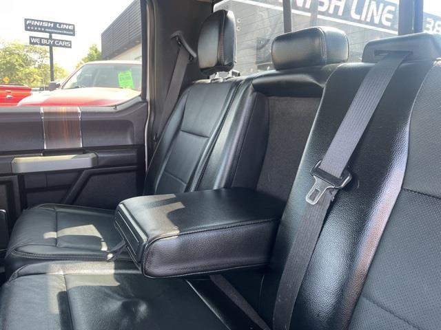 Ford F-150 Lariat SuperCrew 5.5-ft. Bed 4WD 2016 Ford F-150 Lariat SuperCrew 5.5-ft. Bed 4WD 2016