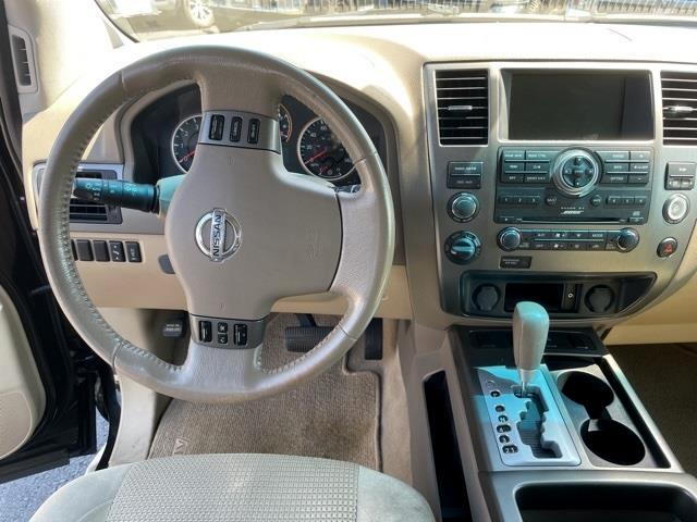 2011 Nissan Armada SV photo 10