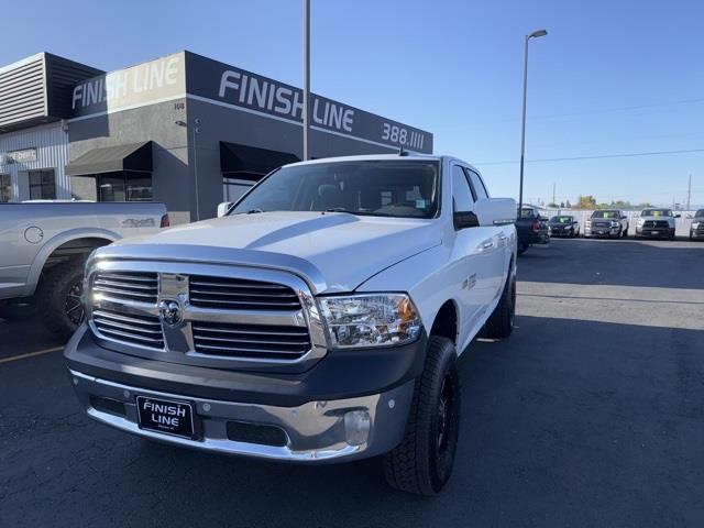 2015 Ram 1500 SLT photo 2