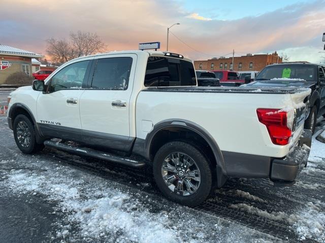 Nissan Titan Platinum Reserve Crew Cab 4WD 2018