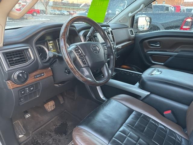 Nissan Titan Platinum Reserve Crew Cab 4WD 2018