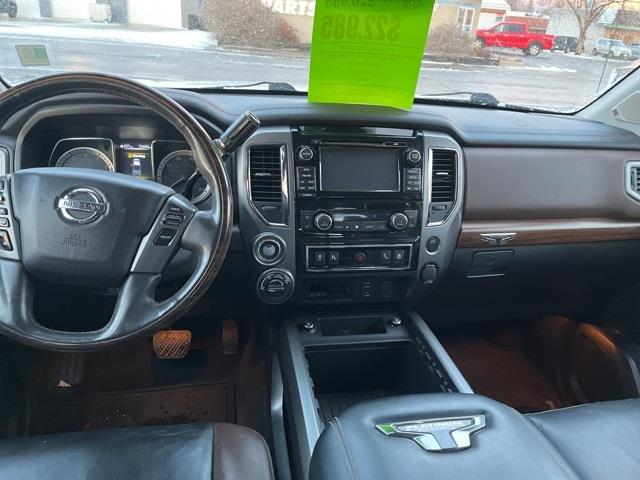 Nissan Titan Platinum Reserve Crew Cab 4WD 2018