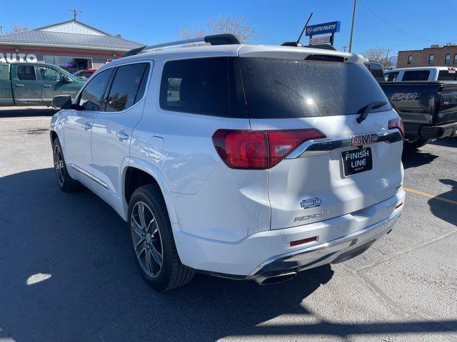 GMC Acadia Denali AWD 2018