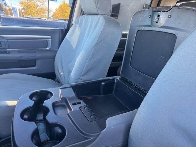 RAM 2500 SLT Crew Cab SWB 4WD 2016 RAM 2500 SLT Crew Cab SWB 4WD 2016