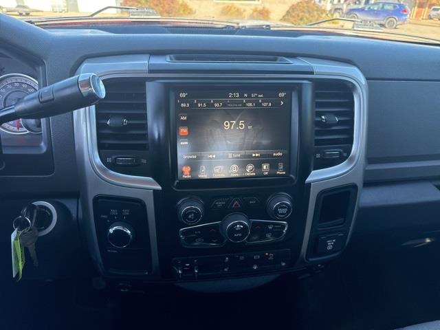 RAM 2500 SLT Crew Cab SWB 4WD 2016 RAM 2500 SLT Crew Cab SWB 4WD 2016