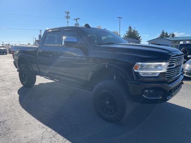 RAM 3500 Laramie Crew Cab SWB 4WD 2019 RAM 3500 Laramie Crew Cab SWB 4WD 2019