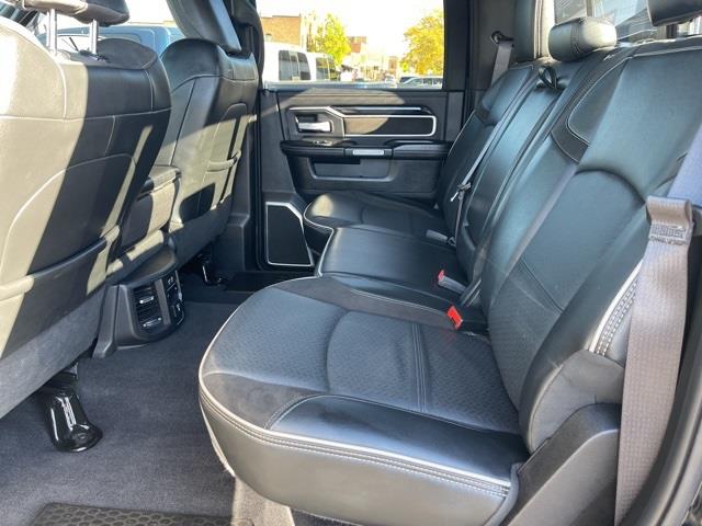 RAM 3500 Laramie Crew Cab SWB 4WD 2019 RAM 3500 Laramie Crew Cab SWB 4WD 2019