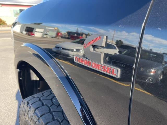 RAM 3500 Laramie Crew Cab SWB 4WD 2019 RAM 3500 Laramie Crew Cab SWB 4WD 2019