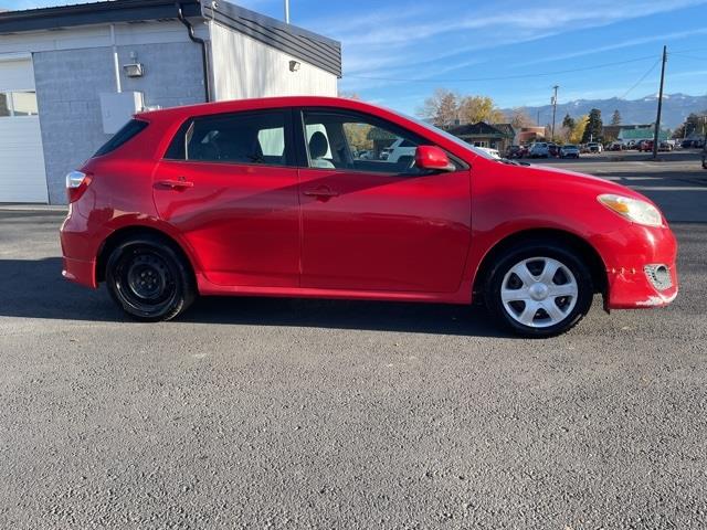Toyota Matrix Base 4-Speed AT 2010 Toyota Matrix Base 4-Speed AT 2010