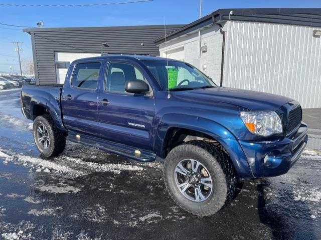 Toyota Tacoma PreRunner Double Cab V6 Automatic 2WD 2005
