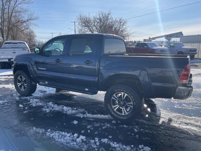 Toyota Tacoma PreRunner Double Cab V6 Automatic 2WD 2005