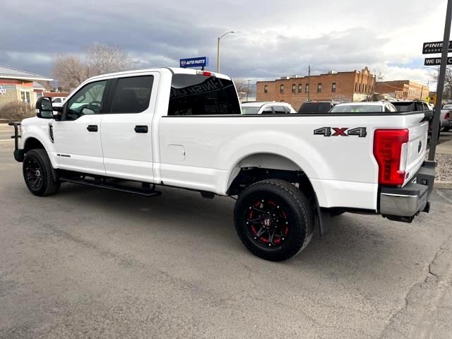Ford F-350 SD XLT Crew Cab 4WD 2019