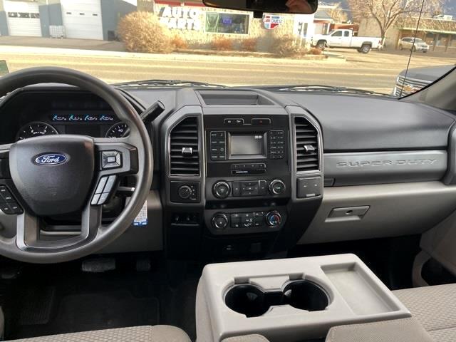 Ford F-350 SD XLT Crew Cab 4WD 2019