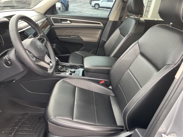 Volkswagen Atlas SE w/Technology 4MOTION 2022