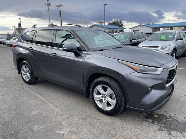 Toyota Highlander LE AWD V6 2021