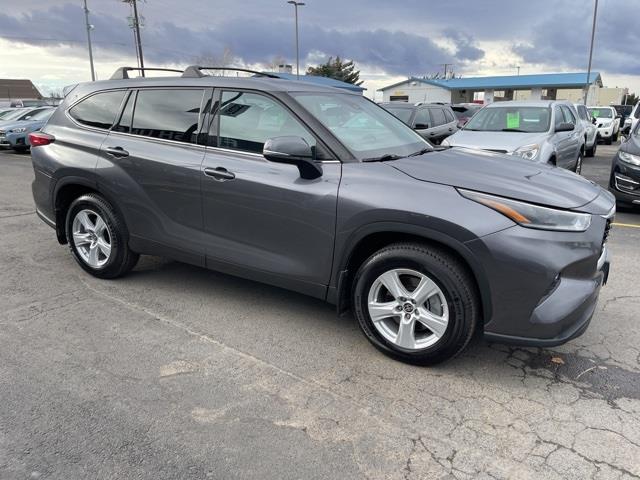 Toyota Highlander LE AWD V6 2021