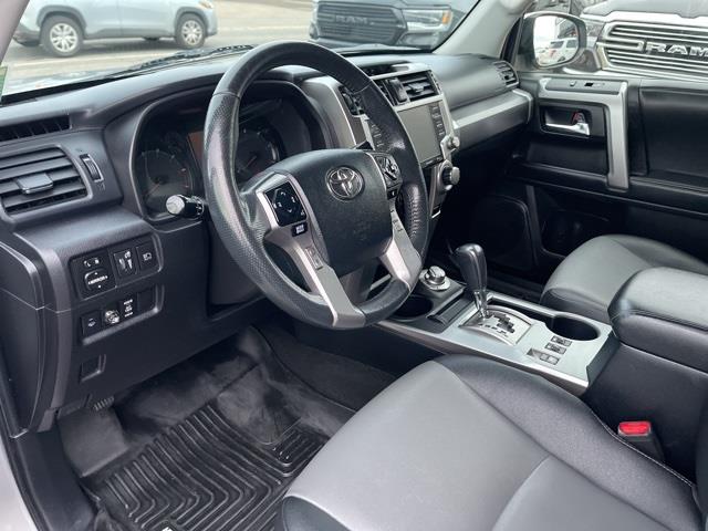 Toyota 4Runner SR5 Premium 4D SUV 4X4 V6 2020