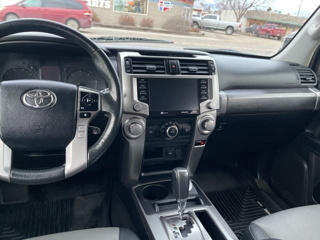 Toyota 4Runner SR5 Premium 4D SUV 4X4 V6 2020