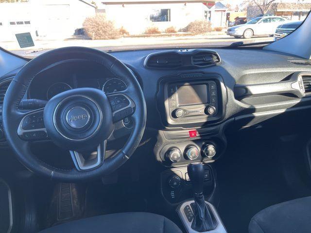 Jeep Renegade Latitude 4WD 2016