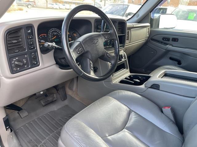 Chevrolet Silverado 2500HD LT Crew Cab 4WD 2004