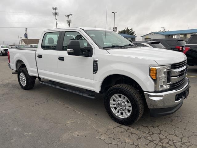 Ford F-250 SD XL Crew Cab 4WD 2017