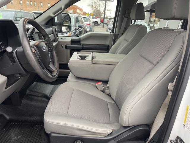 Ford F-250 SD XL Crew Cab 4WD 2017