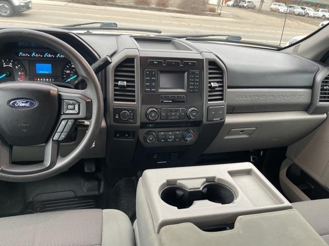 Ford F-250 SD XL Crew Cab 4WD 2017