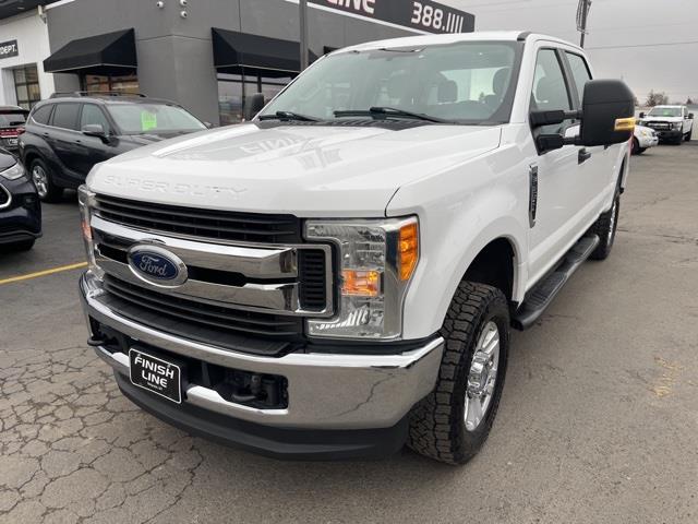 Ford F-250 SD XL Crew Cab 4WD 2017