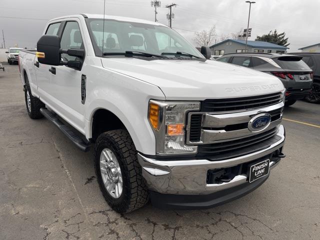 Ford F-250 SD XL Crew Cab 4WD 2017