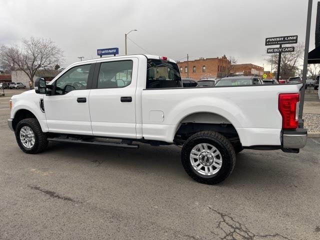 Ford F-250 SD XL Crew Cab 4WD 2017