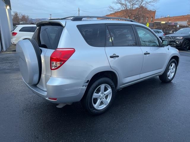 Toyota RAV4 Base V6 2WD 2008