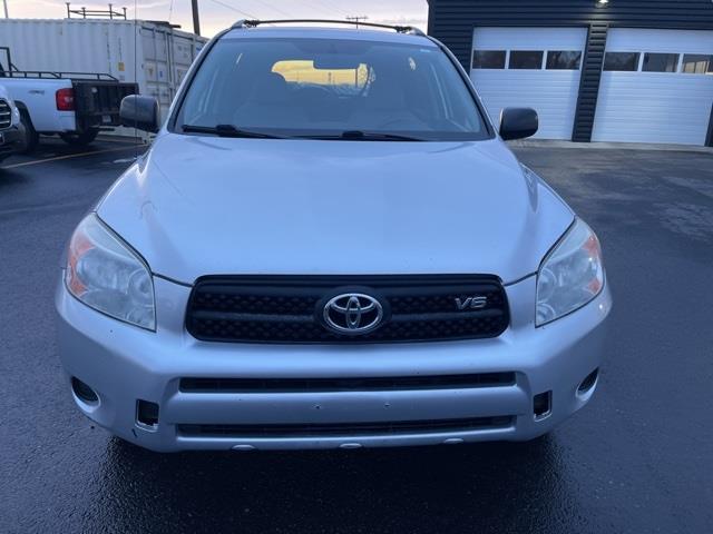 Toyota RAV4 Base V6 2WD 2008