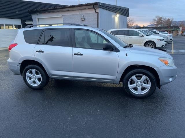 Toyota RAV4 Base V6 2WD 2008