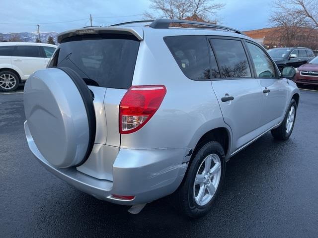 Toyota RAV4 Base V6 2WD 2008