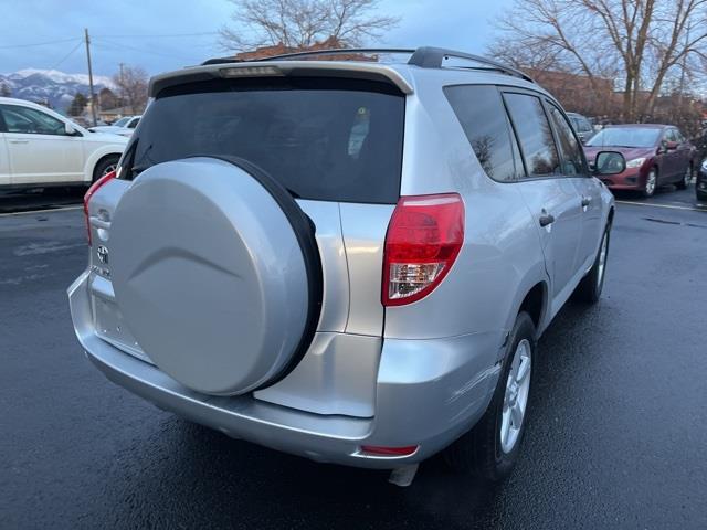 Toyota RAV4 Base V6 2WD 2008