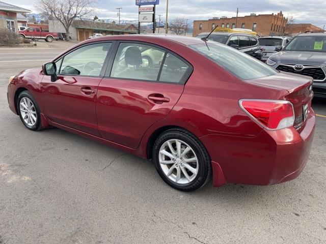 Subaru Impreza Premium 4-Door 2012
