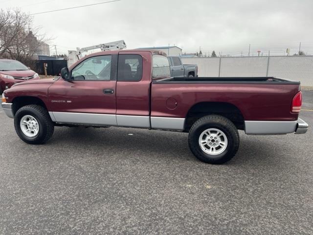 Dodge Dakota Club Cab 131" WB SLT 2000