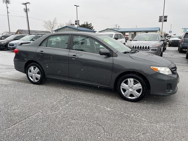 Toyota Corolla LE 4D Sedan 2013