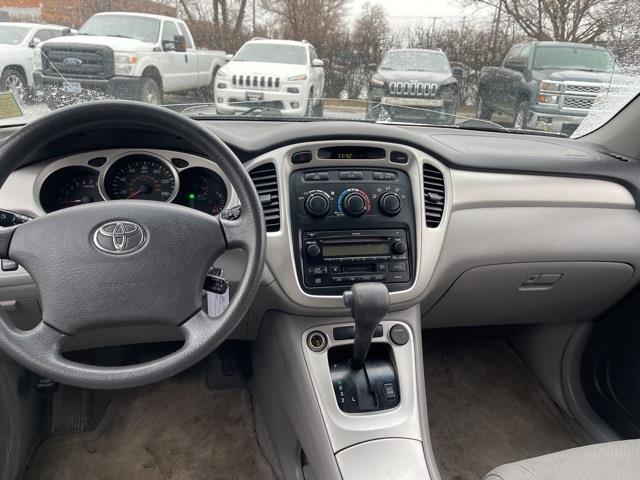 Toyota Highlander V6 2WD 2005