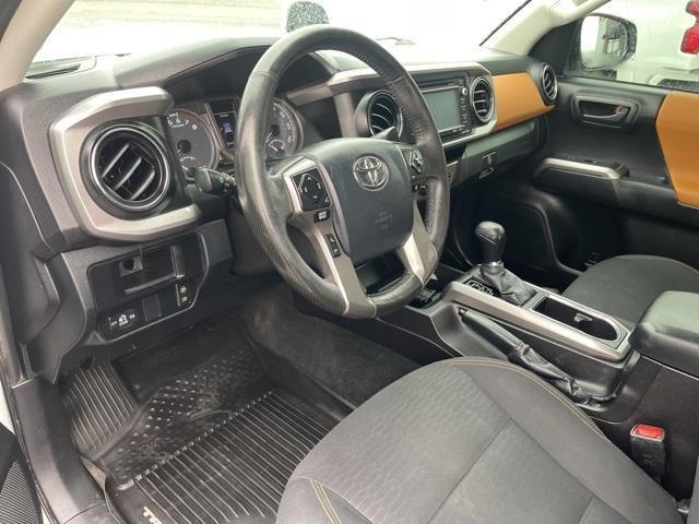Toyota Tacoma SR5 Double Cab 4X4 V6 2016