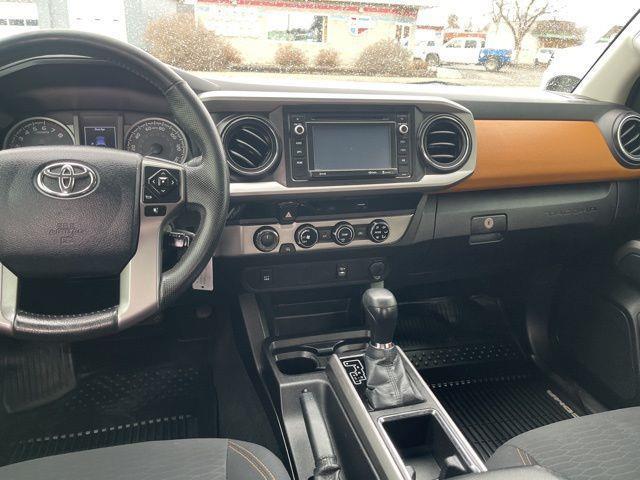 Toyota Tacoma SR5 Double Cab 4X4 V6 2016