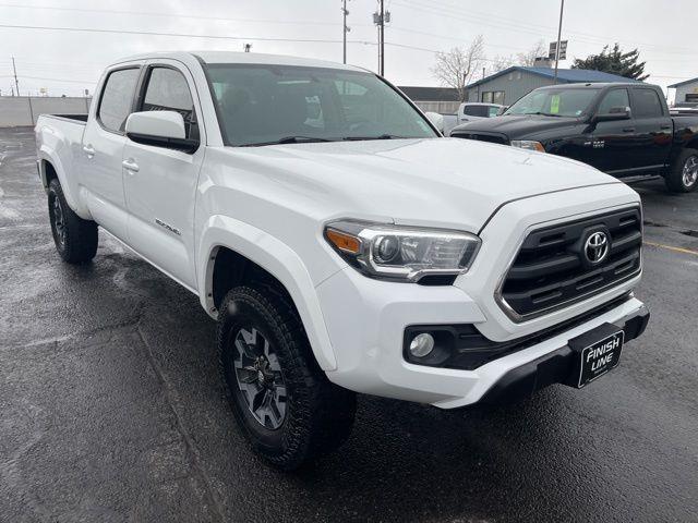 Toyota Tacoma SR5 Double Cab 4X4 V6 2016