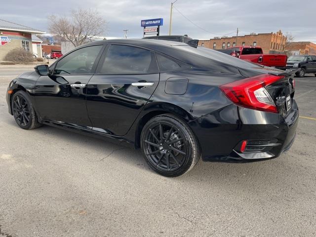 Honda Civic Touring Sedan CVT 2020