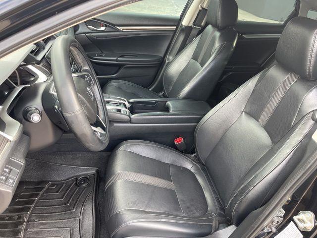 Honda Civic Touring Sedan CVT 2020